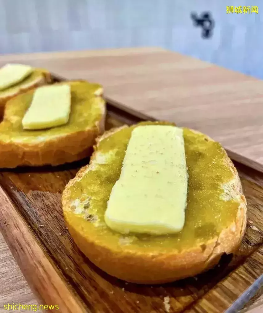 新加坡第一家颠倒主题咖啡馆!拍第一张照片就惊艳了