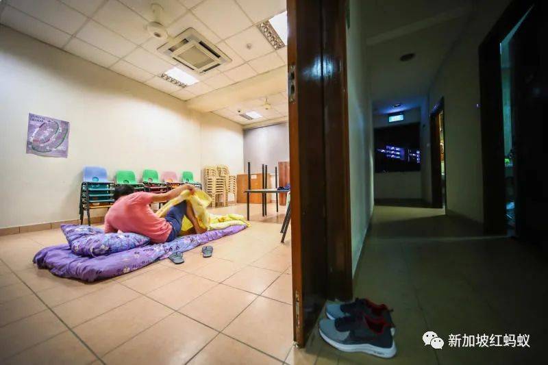 新加坡的21个社区安宿处几乎“客满” 仍有100名无家可归者在排队