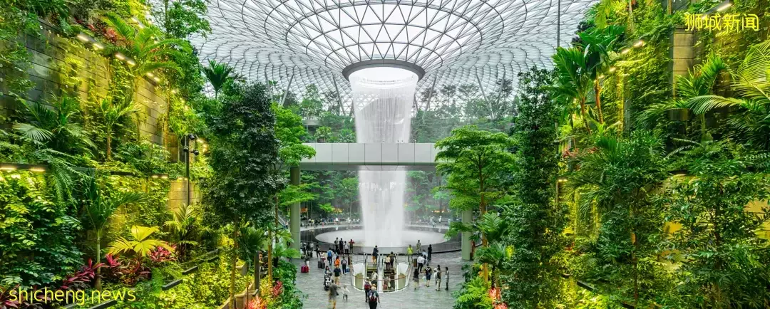 新加坡從“城市花園”到“花園中的城市”，再到“自然之城”的曆程
