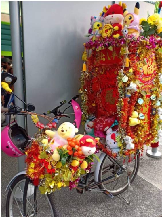 新加坡送餐单车变身“精灵宝可梦树”,超吸引眼球!真的安全吗