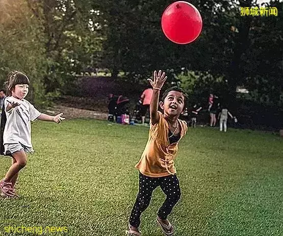 隐身6年、半夜做饭、家有两个老婆......我的新加坡邻居们的神奇故事
