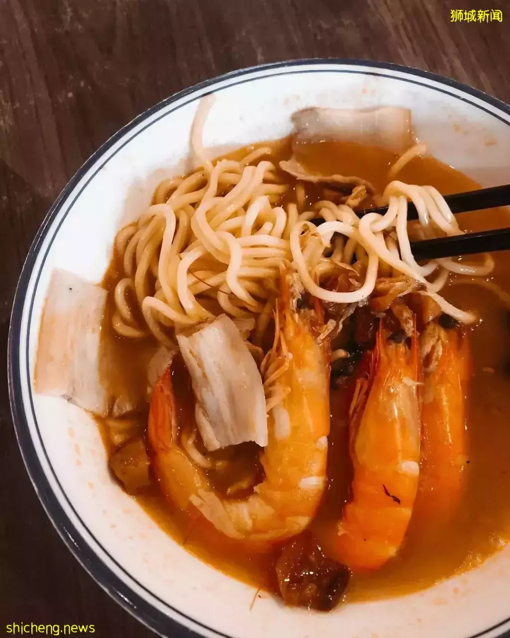 撬動你的味蕾!新加坡蝦面大全 · 濃郁湯汁🫕 Q彈面條🍜蝦肉鮮嫩🦐 下班趕緊約起來