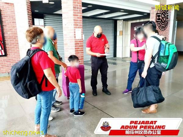 3天5家庭孩子赴狮城 与父母团聚