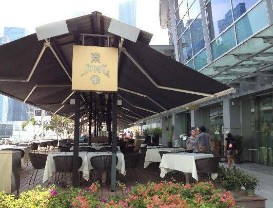 看着风景,吃着美食!这间自助餐一个人才S$ 28.80