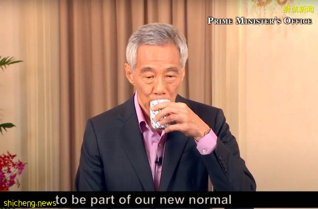 深扒李显龙总理11次电视演讲的穿着！魔力水杯在这里可买到