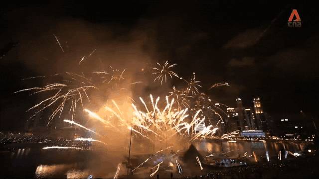 新加坡跨年烟火秀,疫情前VS疫情后