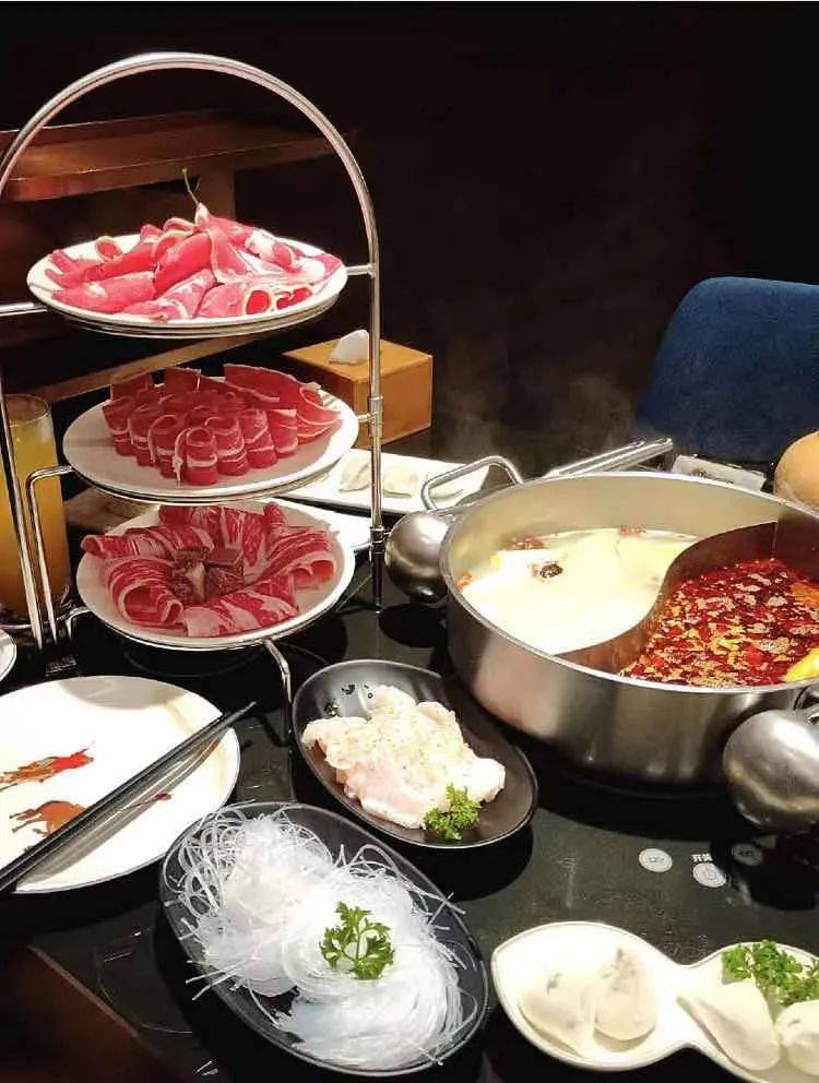 新年假期约上小伙伴围炉煮酒!新加坡味美颜值高中式火锅大盘点