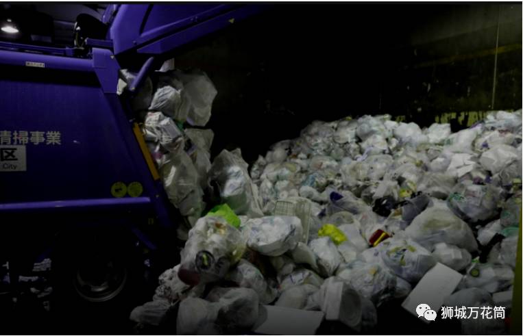 塑料袋在新加坡将不再免费，那其他城市怎么做的呢
