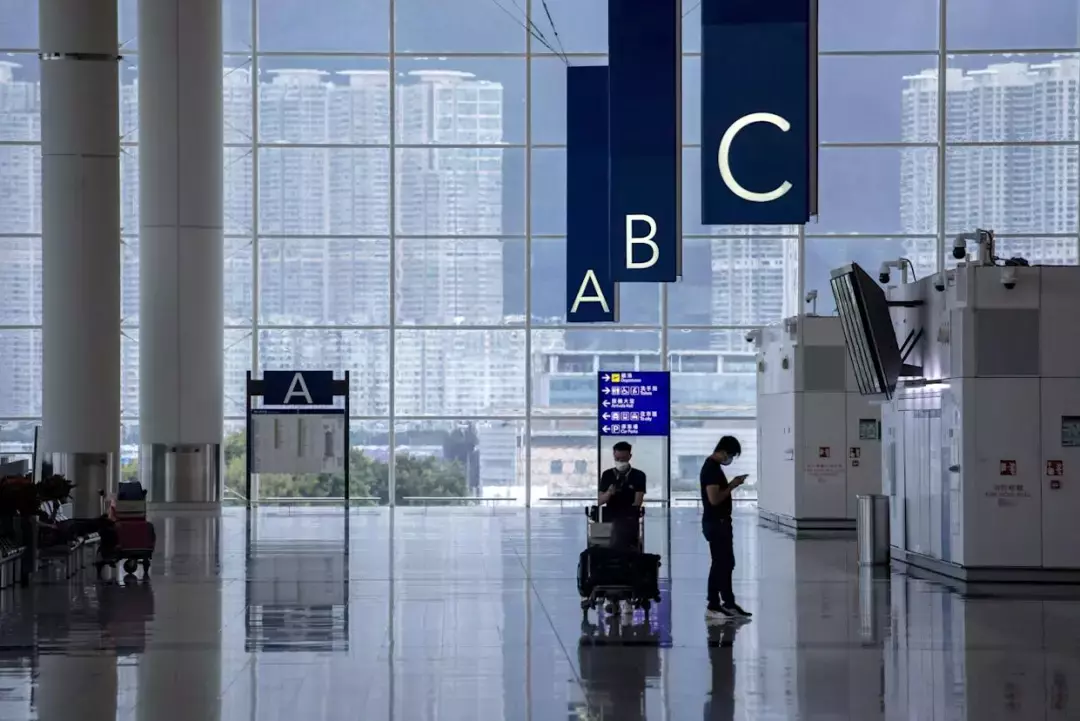 亲身经历!她们通过VTL去欧洲旅游,全程戴口罩依然确诊新冠