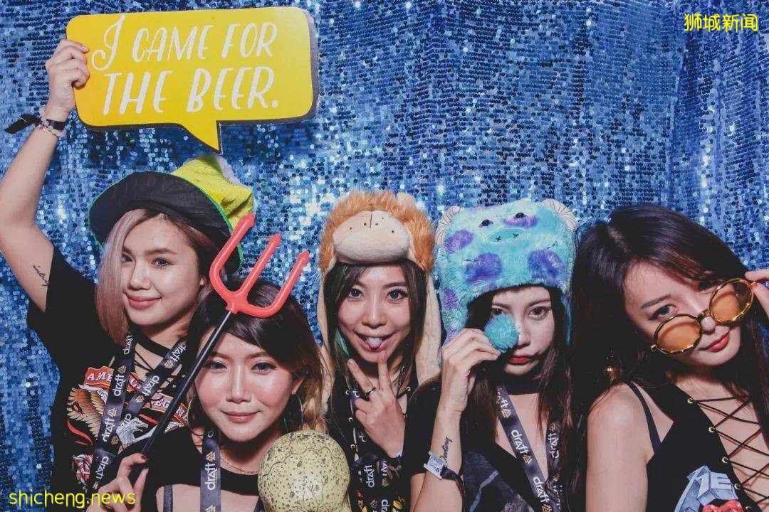 爺青回!新加坡多處街頭驚現大頭貼機,姐妹們拍起來