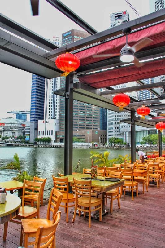 狮城港式粤菜四大名厨之一,坐镇新加坡河畔20年老字号,为你带来惊喜和福利