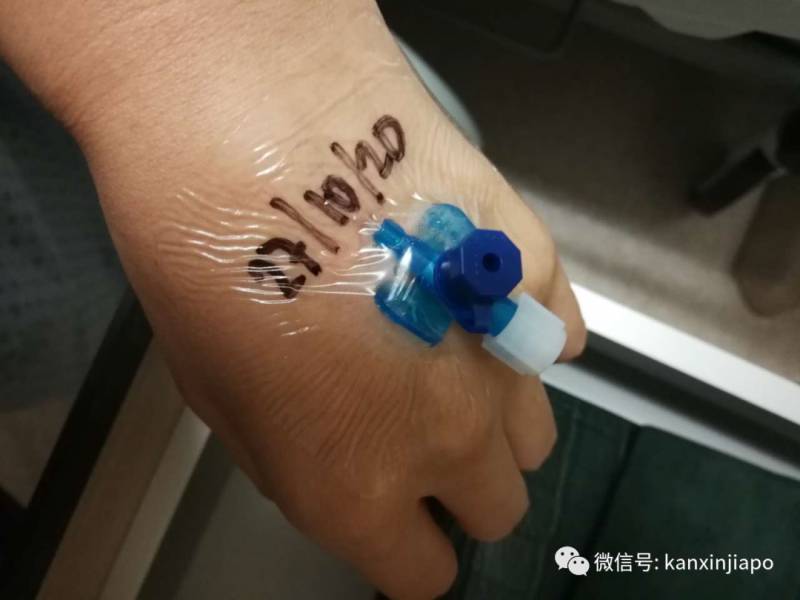 长期戴隐形眼镜导致眼睫毛倒长,手术开刀全过程