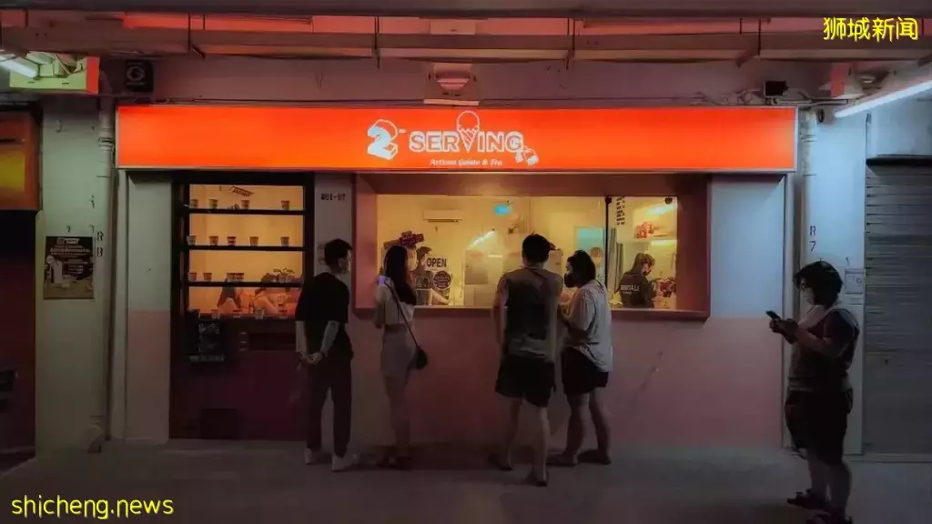 Buona Vista隐藏在贩售机后的咖啡馆🤨粉红大门必打卡!主打手作冰淇淋与养生茶🍵