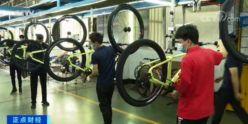 中國零食火出國門,賣到了160多個國家和地區!包括新加坡