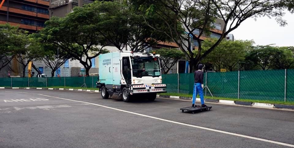 两款无人驾驶道路清扫车 将在特地区域展开测试