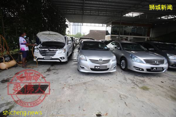 ◤柔佛人頭條◢ 邊境重開無期 久放一再貶值 越堤族賣車 止損