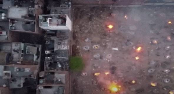 印度全面告急！日增34萬例，屍橫遍野、火葬場爆滿！還有人設法逃往新加坡