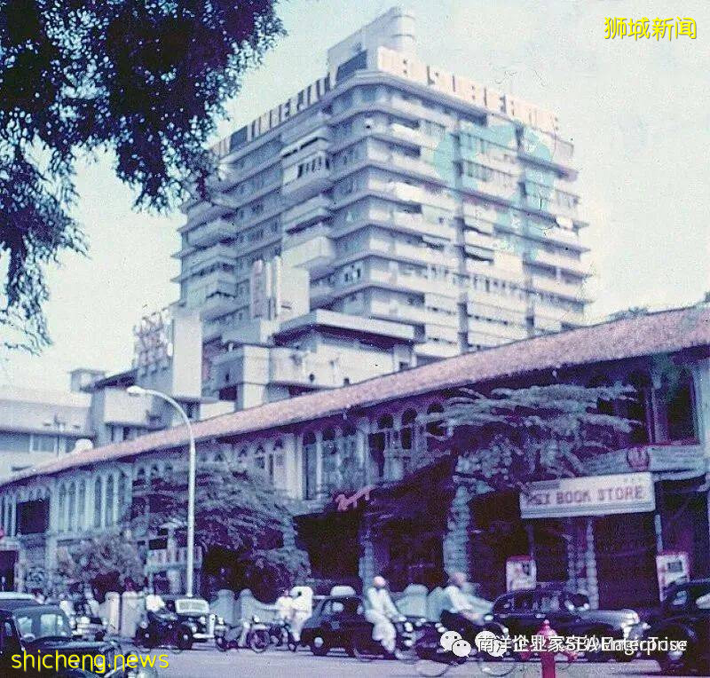 上世紀50-60年代,南洋島國新加坡,迎來經濟繁榮的第一次來臨時!