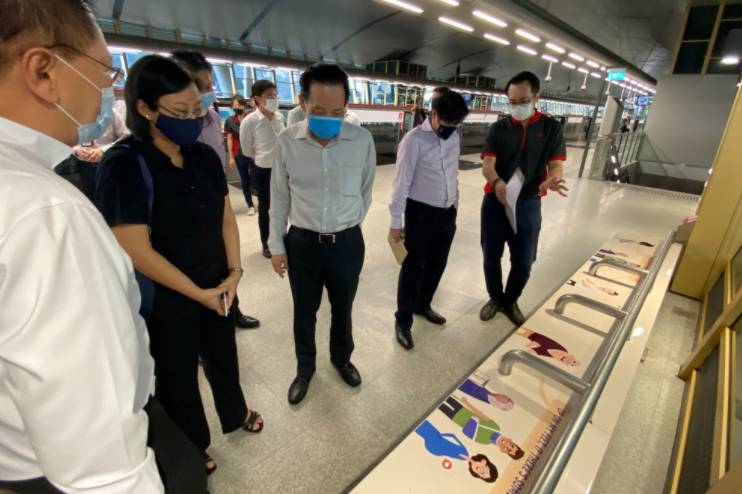 太有愛了!新加坡多個捷運站提供數字化禮賓服務