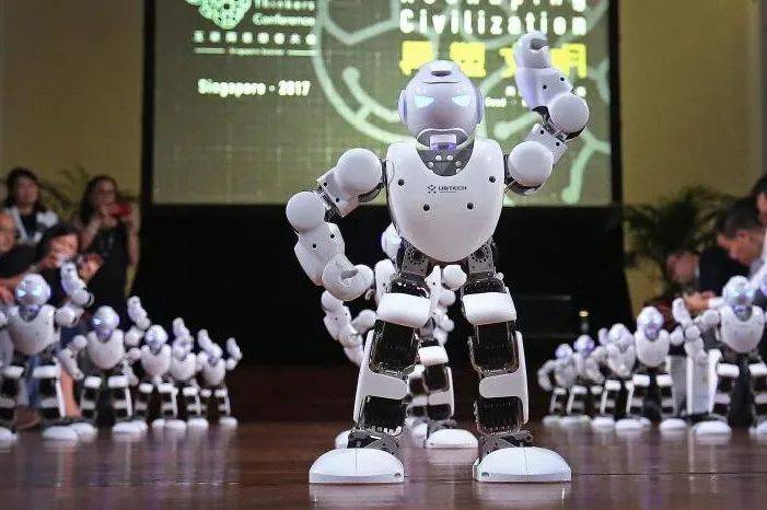 人工智能等新领域藏机遇,新加坡外交部长呼吁学生:掌握专业知识和技术,把握新兴领域新机遇