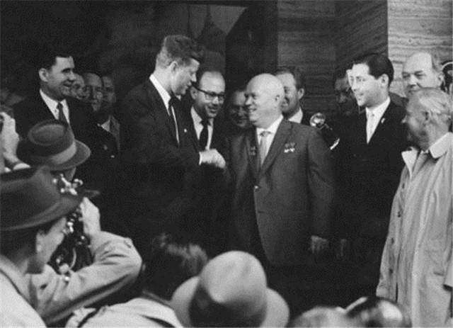 新加坡:亲切又陌生