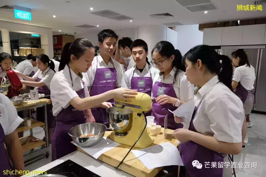 为什么学生会选择留在新加坡就业