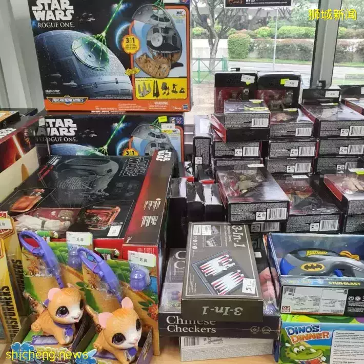 Times图书清仓大促低至3折!还有25新币一袋书的活动哦