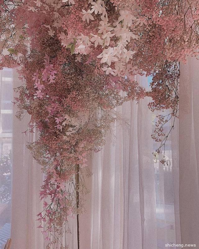 这个四月等待春暖花开的日子，就去超治愈颜值鲜花咖啡店吧