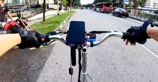 电动助力自行车和电动滑板车骑手注意，考完试才能上路