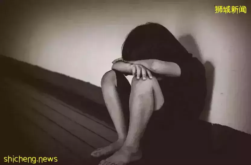 不忍想像!新加坡女佣被雇主强行帮工,五指被机器绞断