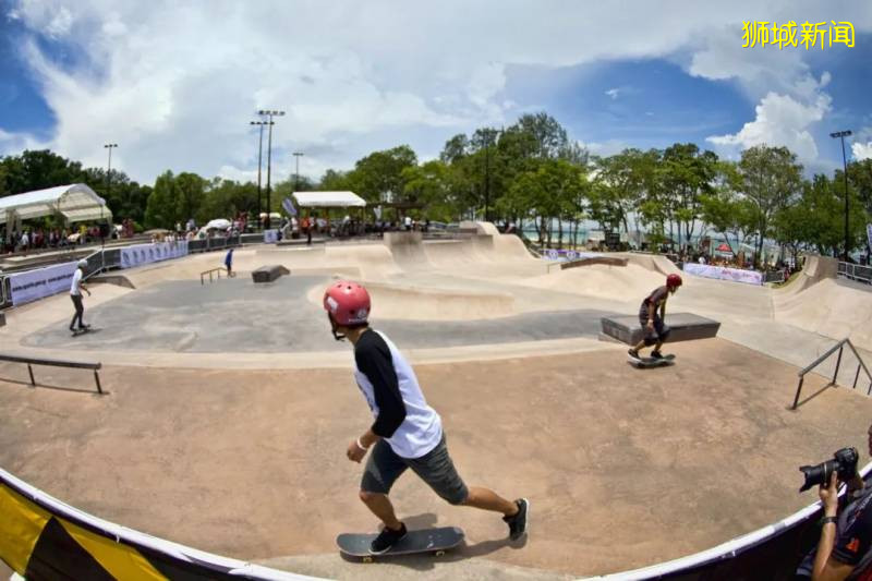 想要一个乘风破浪的夏天?带你打卡新加坡最大的海滨公园