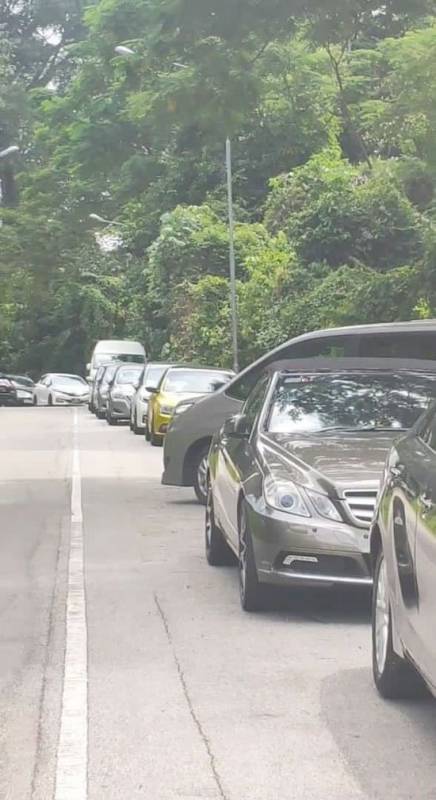 数百新国人开豪车 抢购倒闭酒店 二手家具厨具