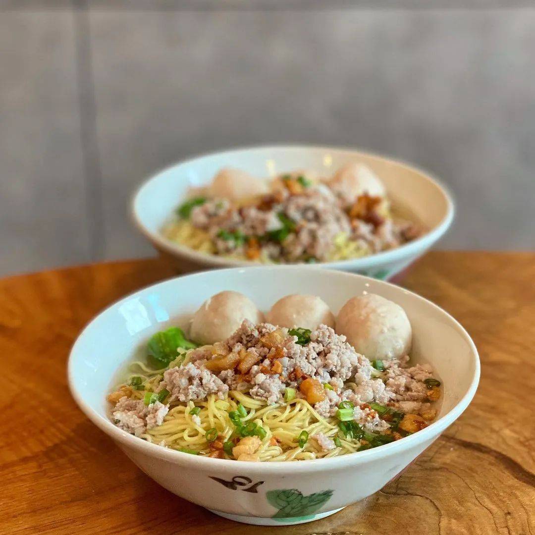 面食系列 最平價的新加坡米其林級別小販食物,肉脞面來一碗不