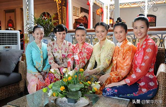 新加坡570多万人，经济与陕西省相当，一月工资多少钱