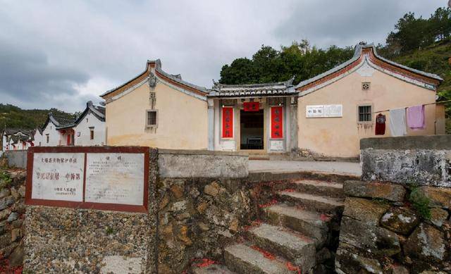 李光耀家族:中國血脈的新加坡第一豪門,爲何與我們不複相認