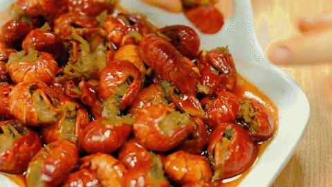 新加坡再次解封後，這家中國超市火了！80多種海鮮$2起！小龍蝦辣條包點東北大米扛回家