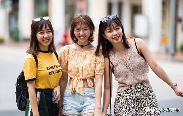 新加坡570多萬人,經濟與陝西省相當,一月工資多少錢