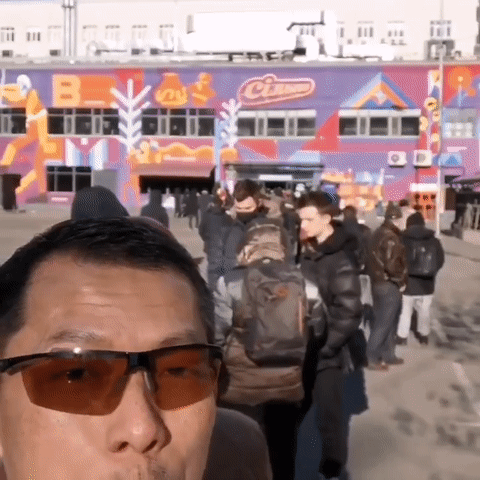 新航宣布停航這裏!9名新加坡人仍在烏克蘭,他每天錄下視頻