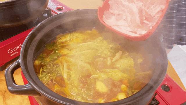 文庆新食代新店开业狂送霸王餐!还有招牌鸡公煲集赞免费领