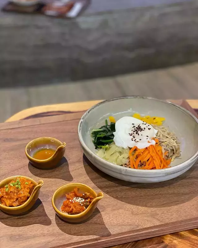 Am Addicted陶艺课买一送一，限时优惠到1月31日！结合韩式素食Cafe，下课后来探店😋 