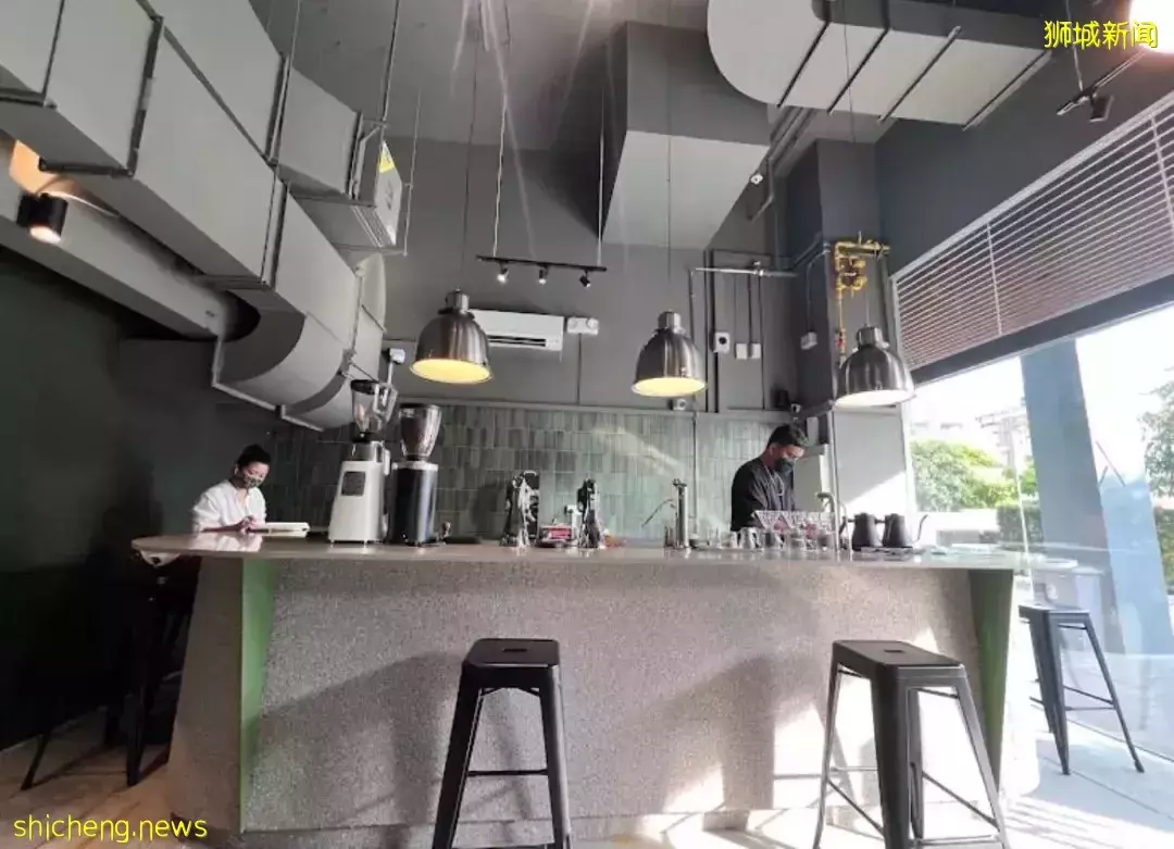 水果寿司+火焰拉面+中式点心下午茶，根本吃不过来