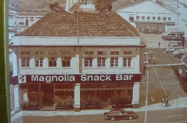 这曾经是新加坡最网红的餐厅，旗舰店都开在乌节路～