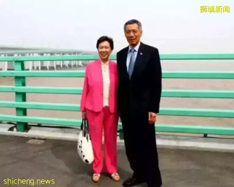 新加坡总理和夫人已经撒了三十年狗粮啦!只羡鸳鸯不羡仙呀