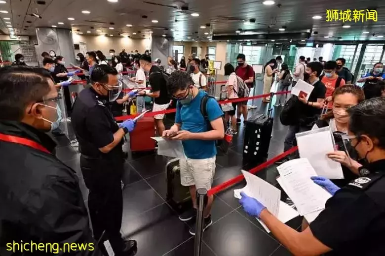 實拍!新加坡長周末人擠爆!在泰國、馬來西亞遭搶劫、被偷!網傳中國十一將開放出境遊