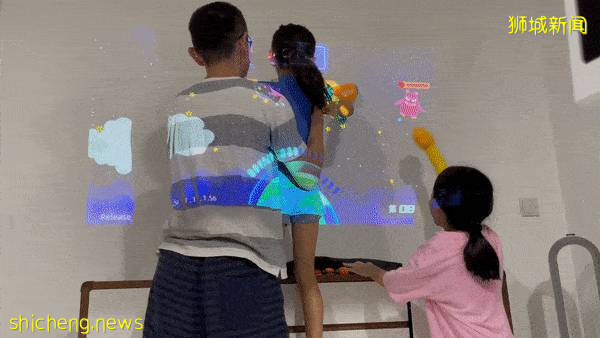 高科技！新加坡家庭必備的宅家神器，運動、教育、遊戲、投影儀功能......都有