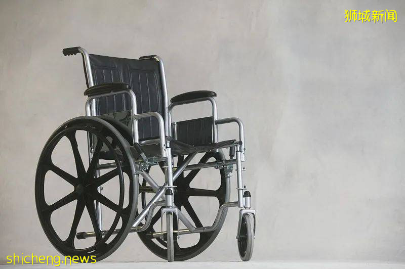 全世界最安全的新加坡居然有人偷輪椅