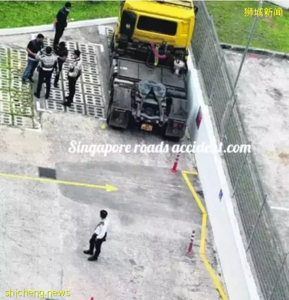 新加坡接连发生车祸,致一死五伤