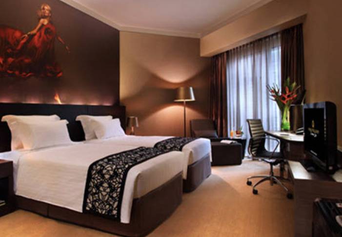 網友吐槽:人太多了!烏節路這個酒店失誤,白白等了4個小時