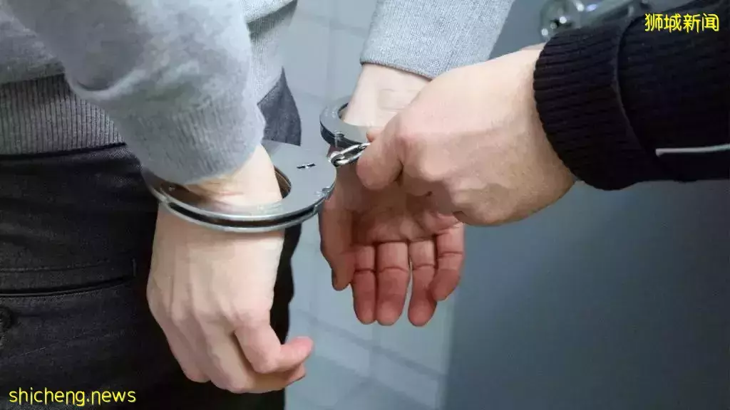 新加坡男瑜伽教練被曝“鹹豬手”，更多受害者浮出水面