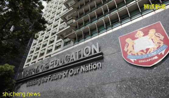 新加坡小六离校考试口试首日,政府加强防疫措施,学生须全程佩戴口罩